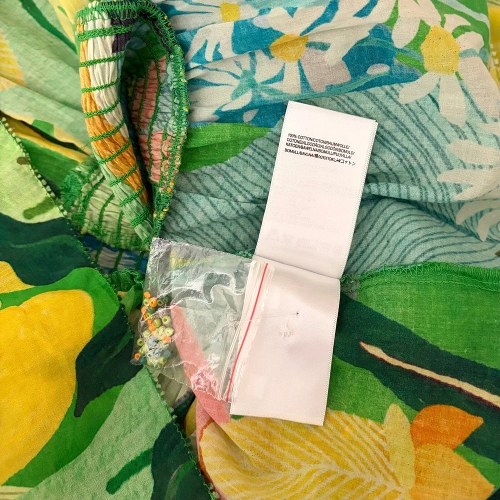 NEW!! FARM RIO Vintage Toucans Smocked‎ Peplum Top Blouse Tropical Small